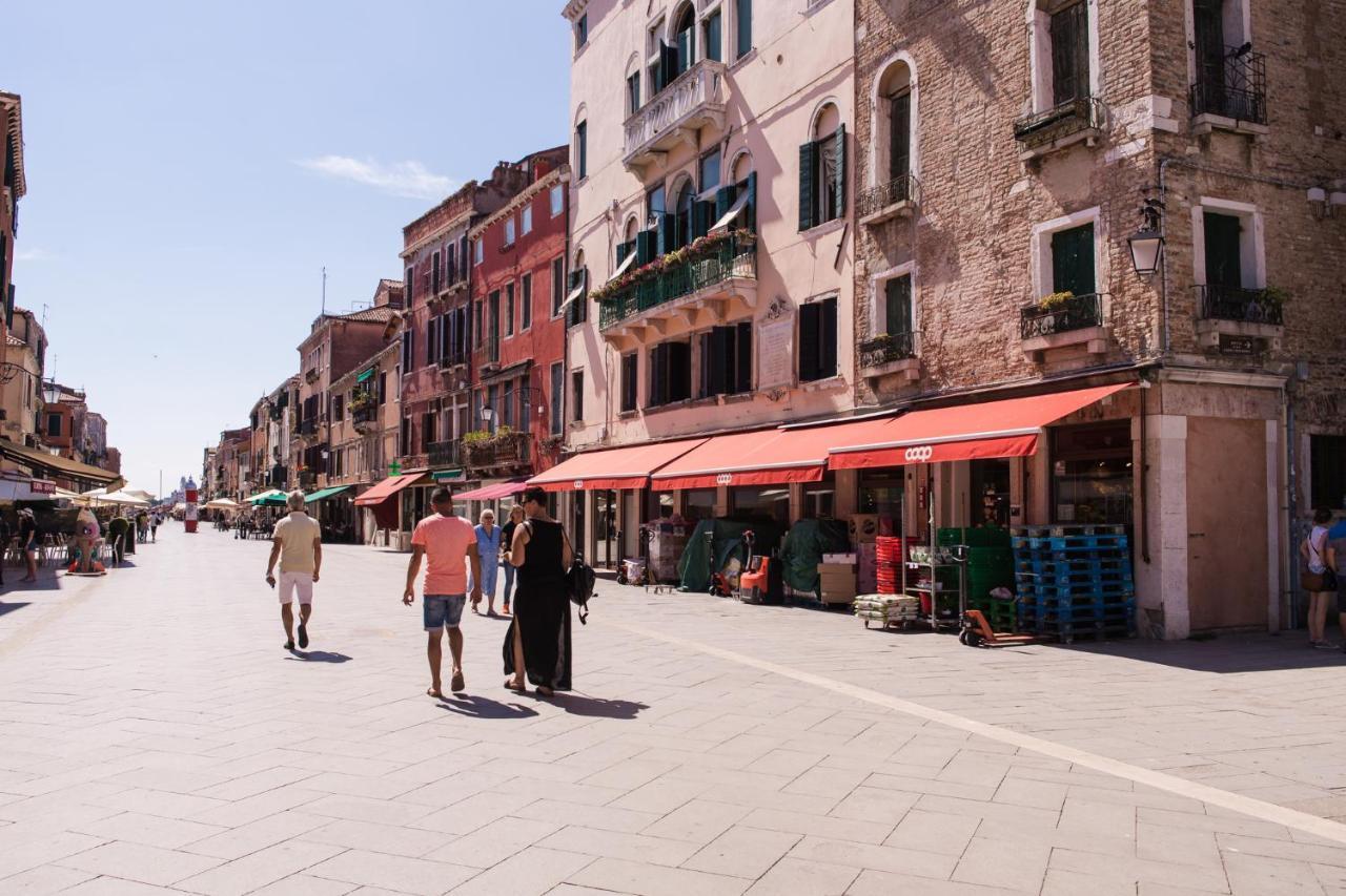 Venezia Biennale Bianco & Rosso Apartment ภายนอก รูปภาพ