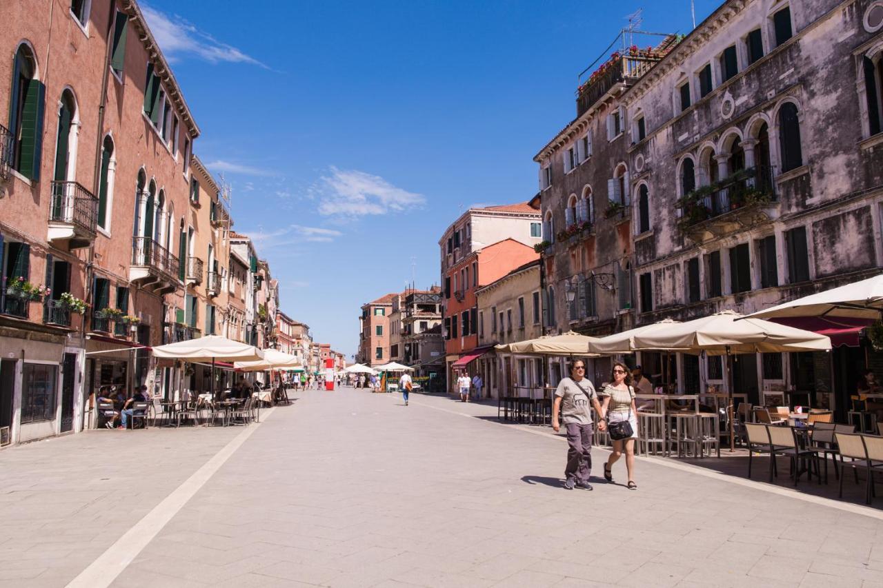 Venezia Biennale Bianco & Rosso Apartment ภายนอก รูปภาพ